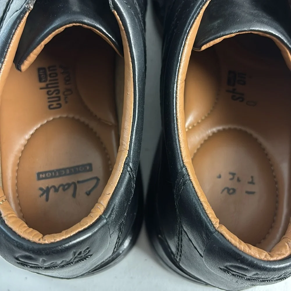Clarks‎ Men’s 8 Black Leather Oxford Shoes Office  Business Casual Minimalist